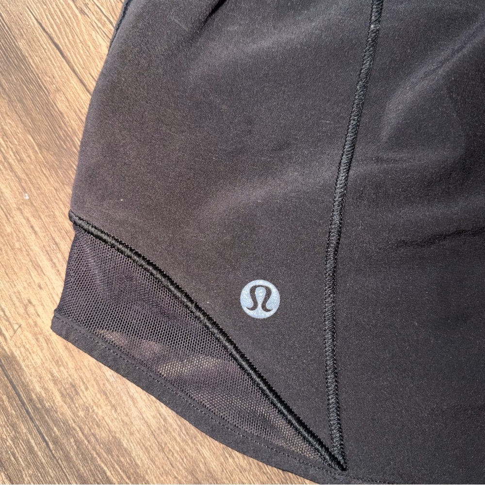 Lululemon Black Sleek High-Rise Running Short Athletic Activewear Gym Shorts 6 - Picture 3 of 11